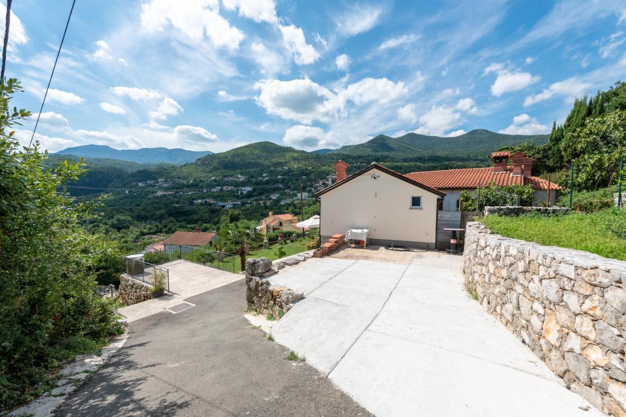 Sea View Apartment With Garden Near Opatija Veprinac Екстер'єр фото