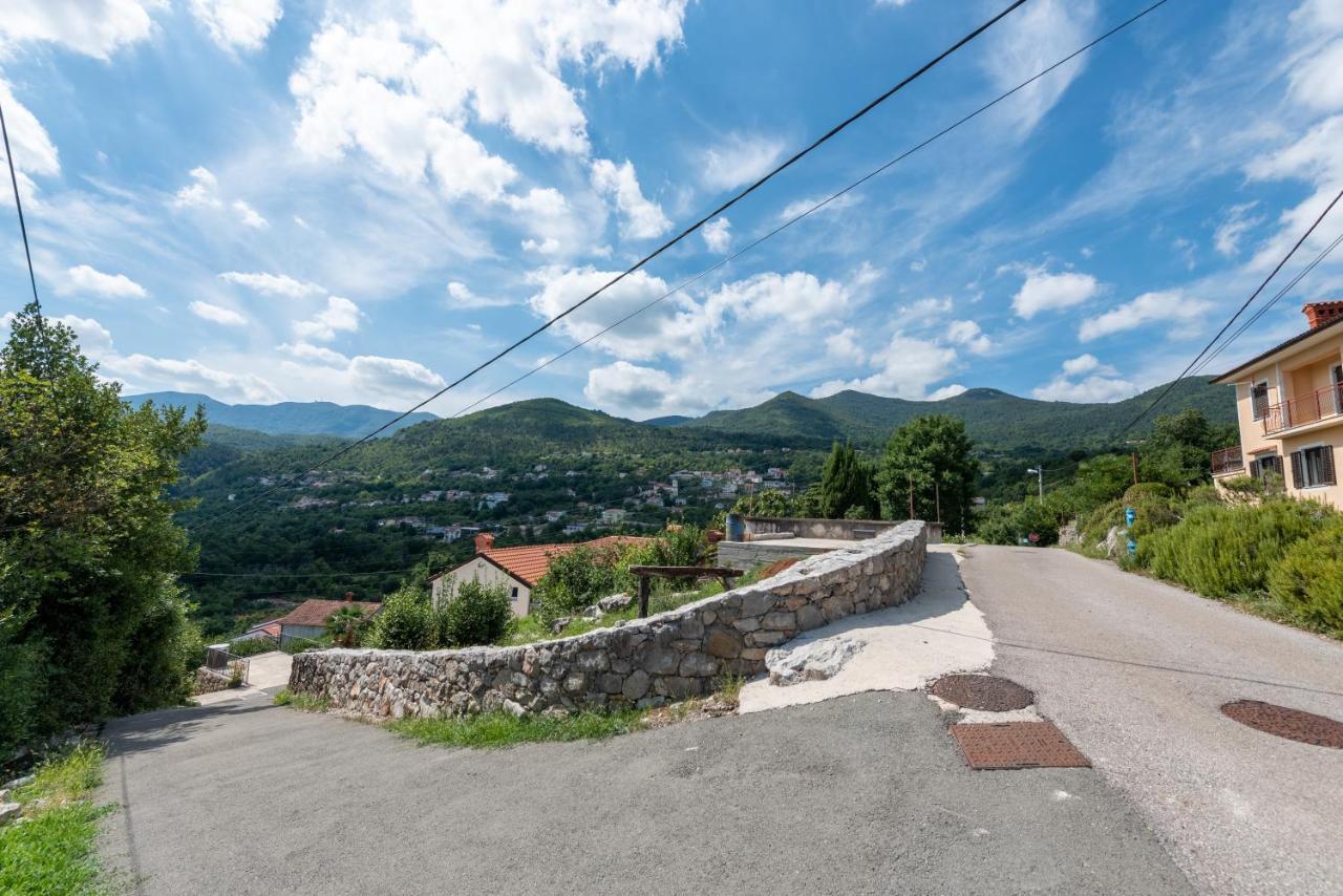 Sea View Apartment With Garden Near Opatija Veprinac Екстер'єр фото